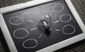 Lancement d'un processus de revue par les pairs