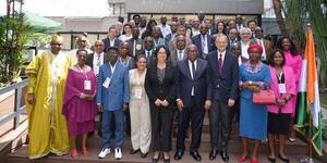 Déclaration d’Abidjan du 24 avril 2024 sur le renforcement du dialogue entre les régulateurs et les grandes plateformes en ligne sur le continent a...